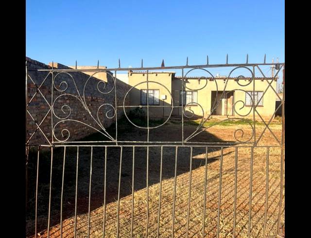 2 BEDROOM HOUSE FOR SALE IN LAWLEY